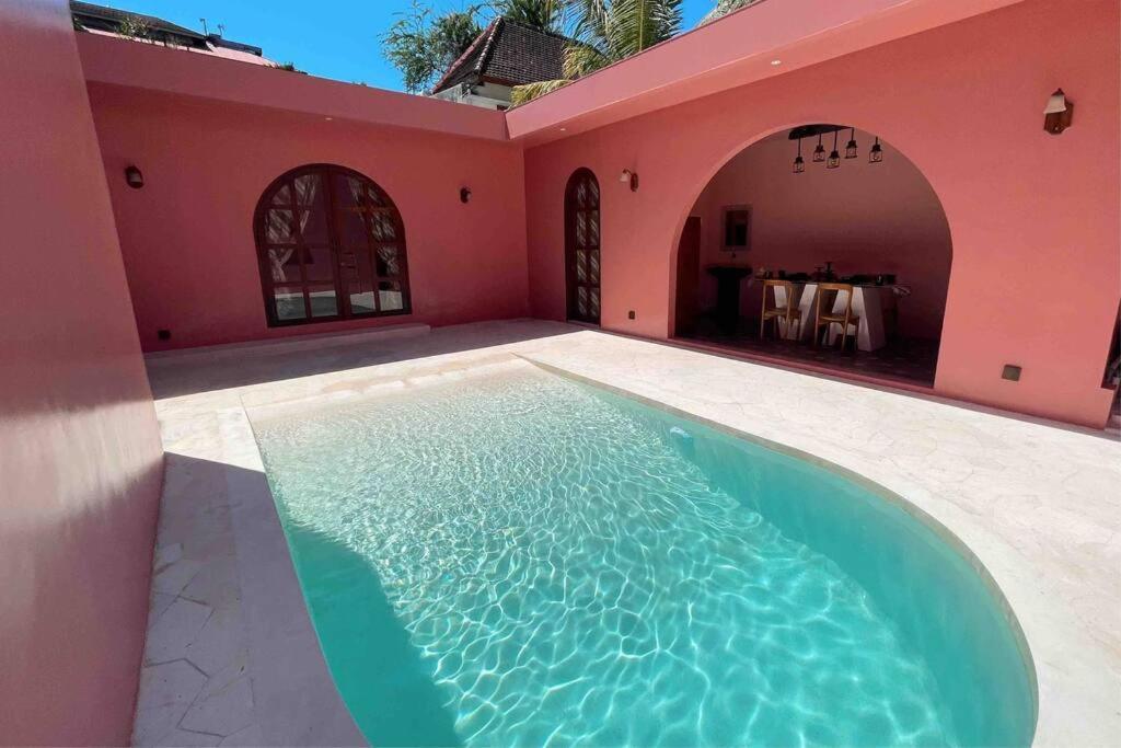 Va Villa Jimbaran Buitenkant foto